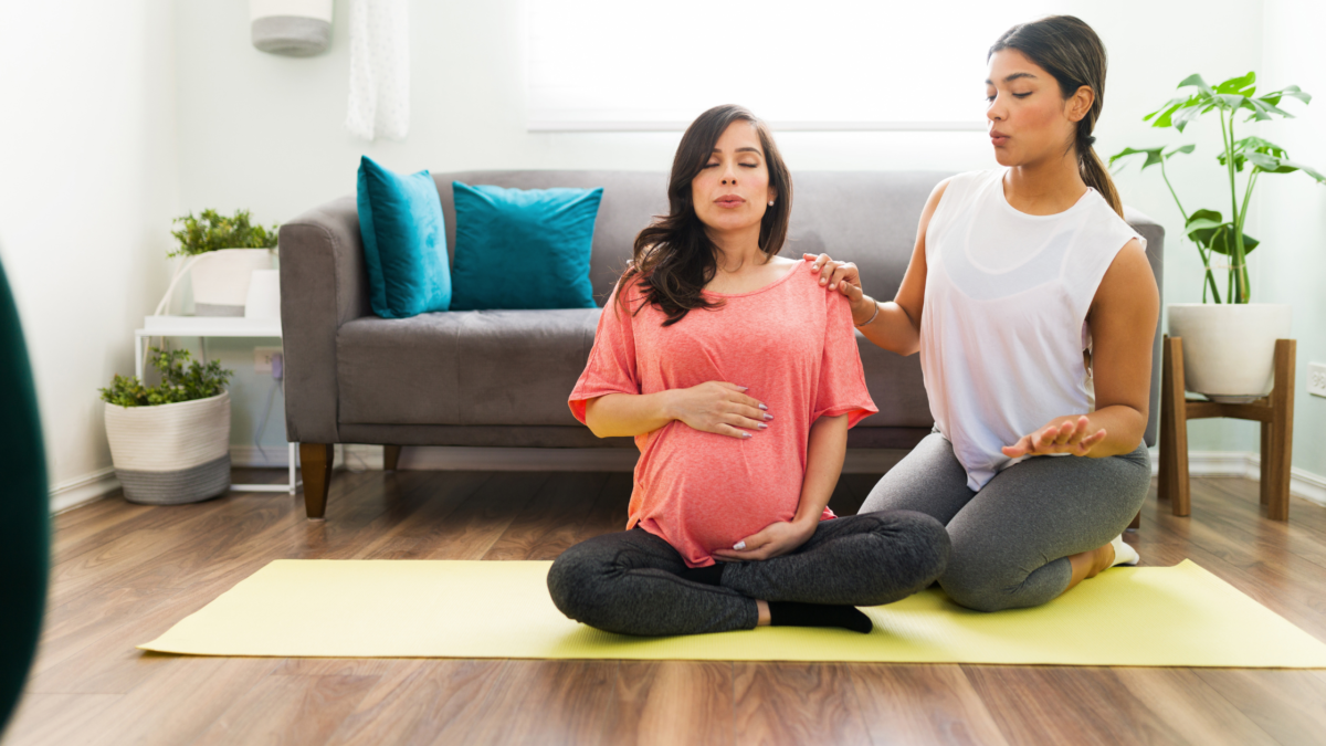 Midwife vs. Doula: What’s the Difference?