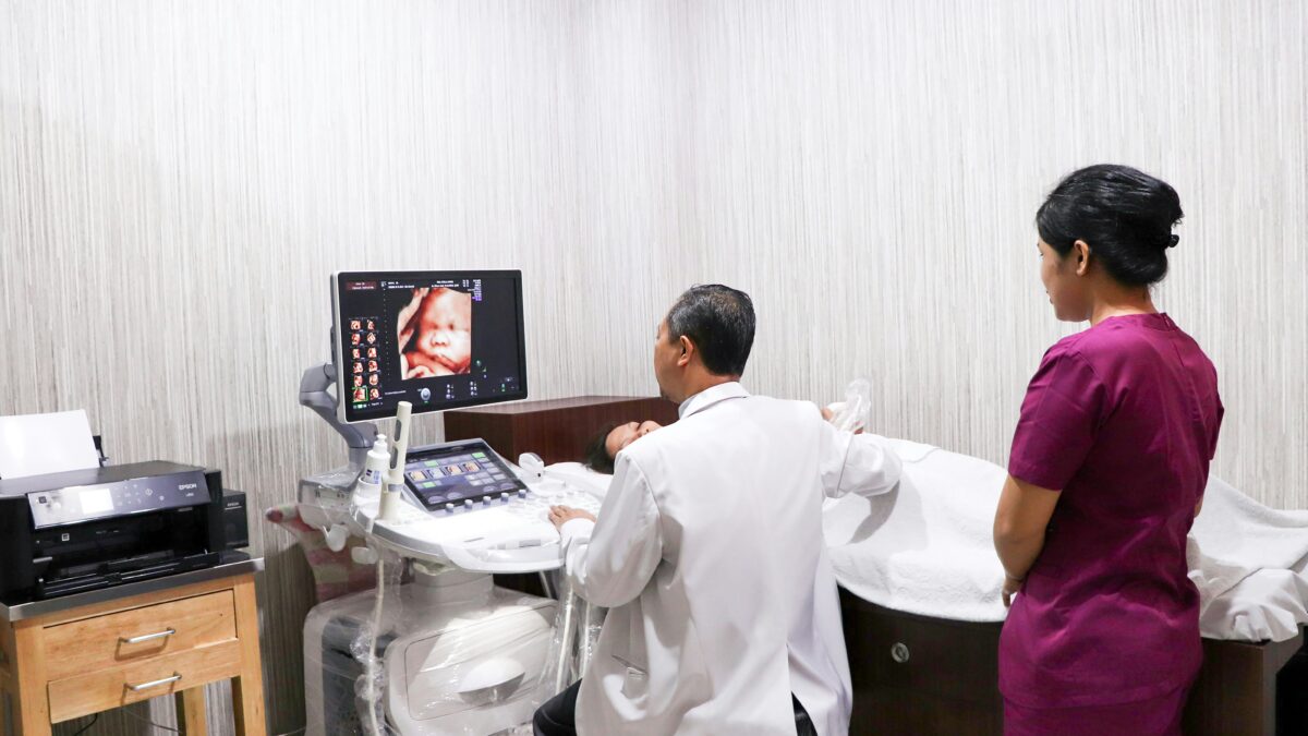 a marietta obgyn examining a patient