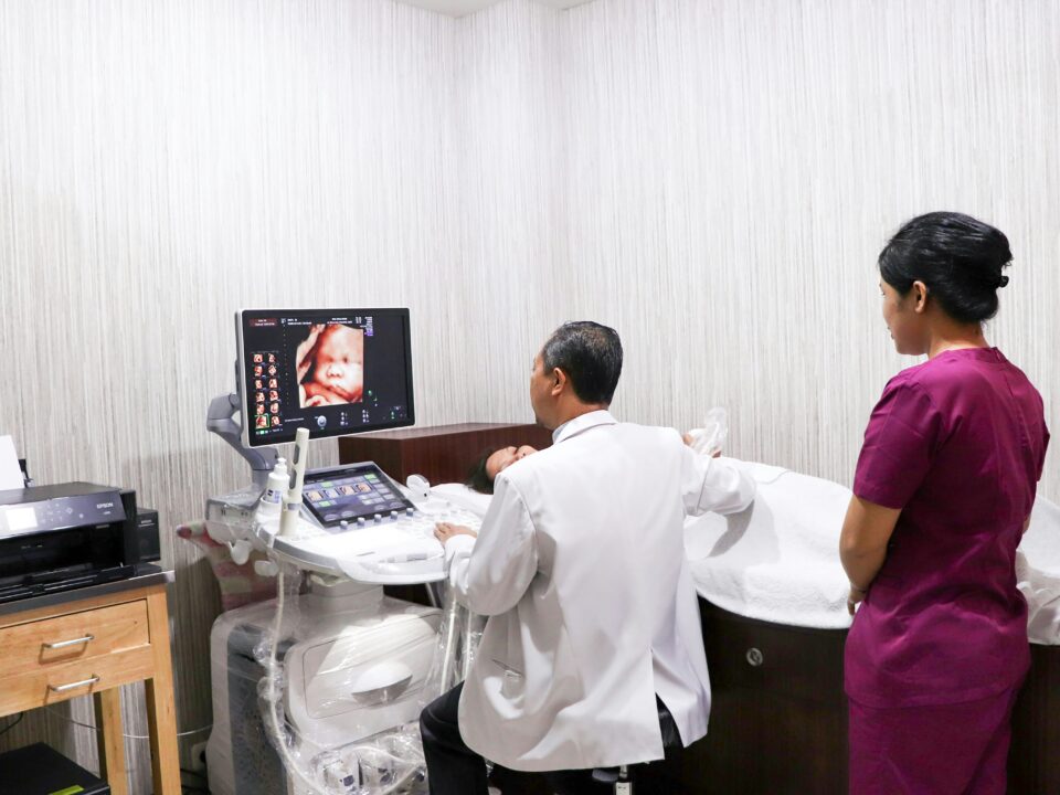 a marietta obgyn examining a patient