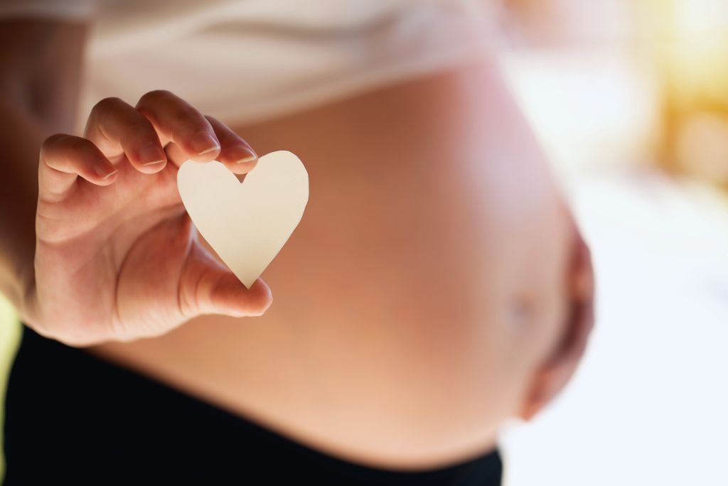 Valentine’s Day When You’re Pregnant: Fun & Safe Date Night Ideas